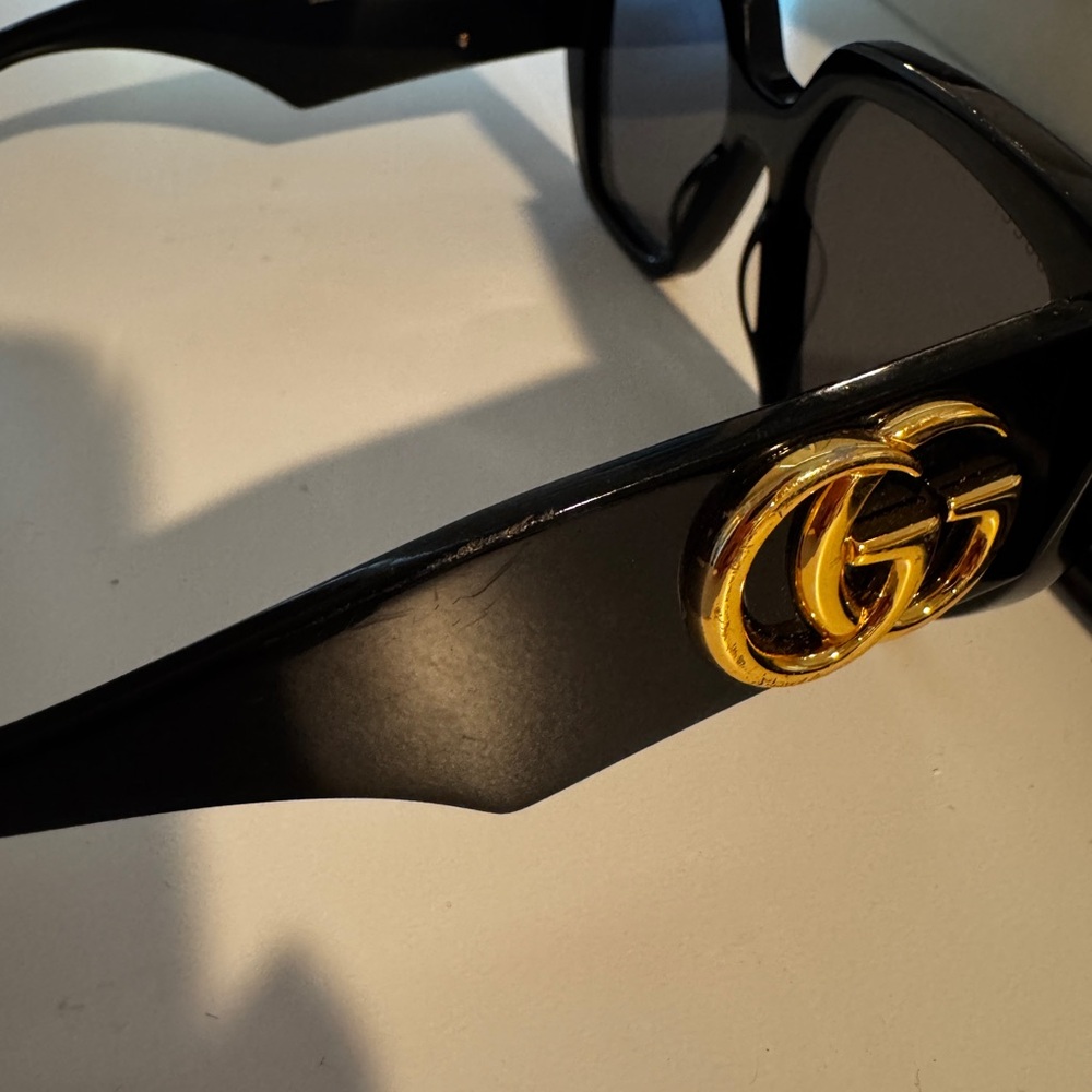 Gucci Black Square Sunglasses - Picture 5 of 7